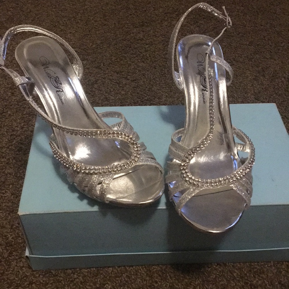 Wild Rise Shoes - Picture 4 of 4